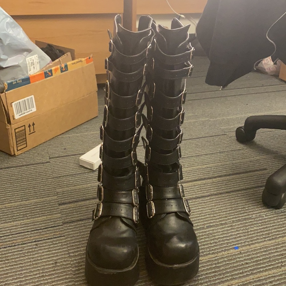 Demonia concord 108 platform boots